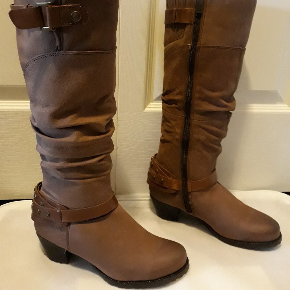 Women's AQUA College boots